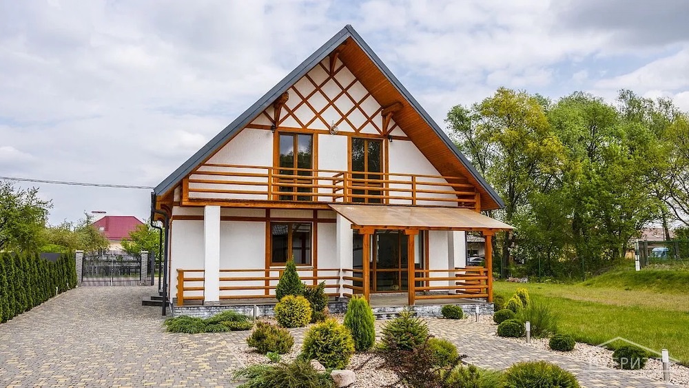 Внешний вид дома.