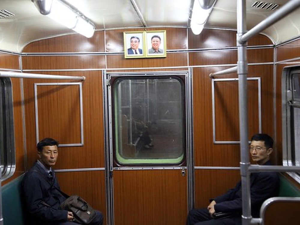Пхеньян. Метро.
