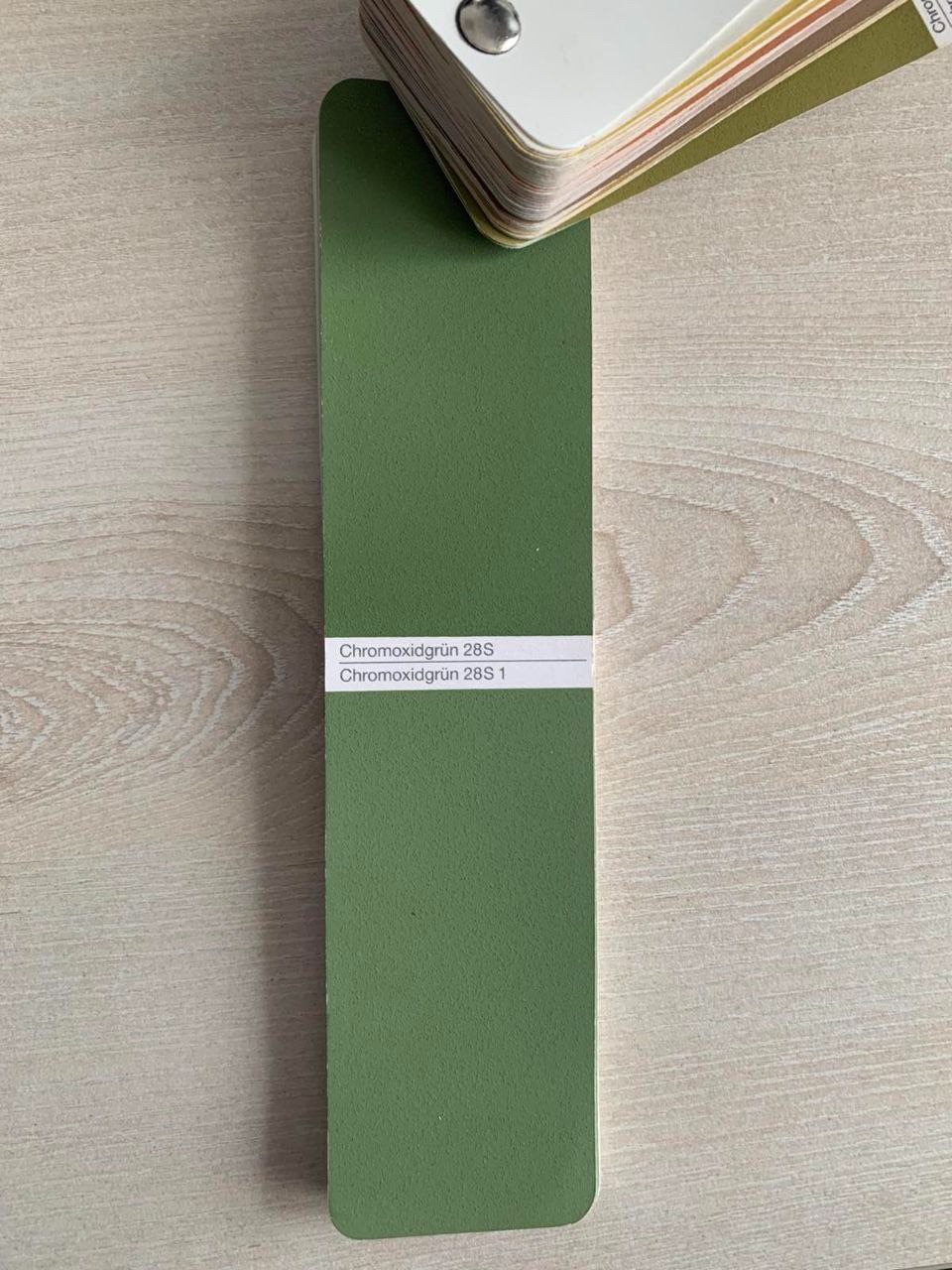 Оттенок Chromoxidgrün 28S1. 