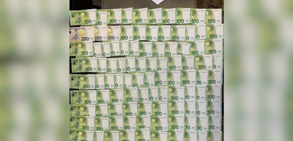 Взятка в Пинске. Скриншот видео МВД