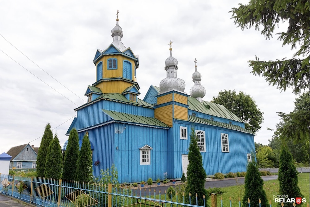 Деревянная церковь святого Архангела Михаила в агрогородке Степанки Жабинковского района. 