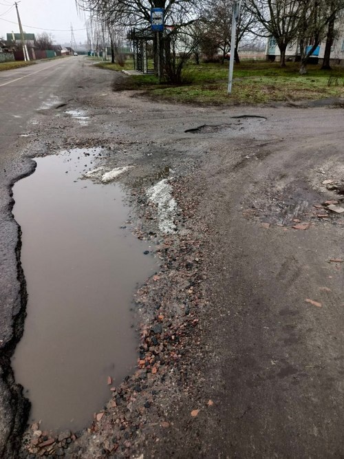 Яма в агрогородке Мичуринская