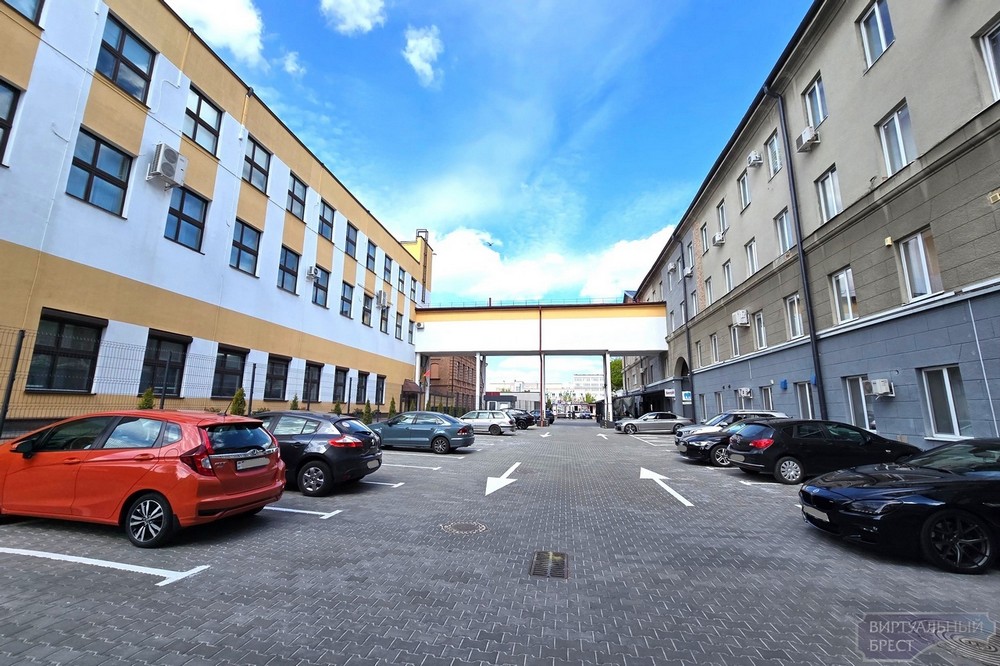 Новая платная парковка в центре Бреста