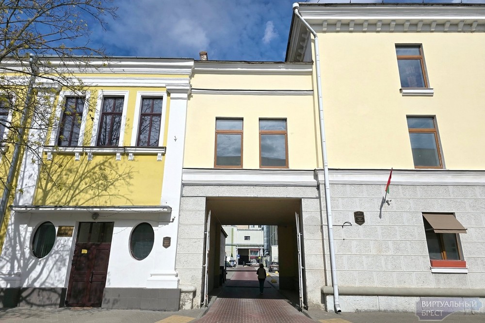 Новая платная парковка в центре Бреста
