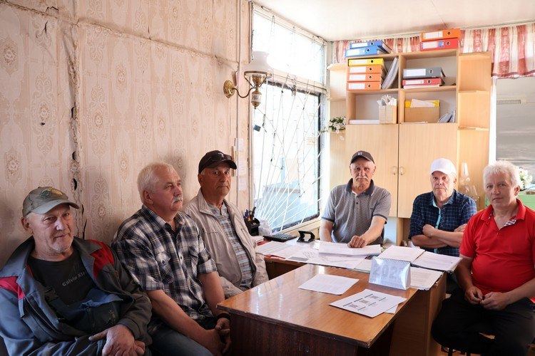 Собрание членов гаражного кооператива в Пинске
