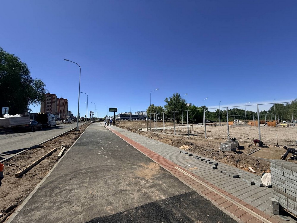 Укладка дороги к новому пляжу в Бресте. Фото: Брестский горисполком