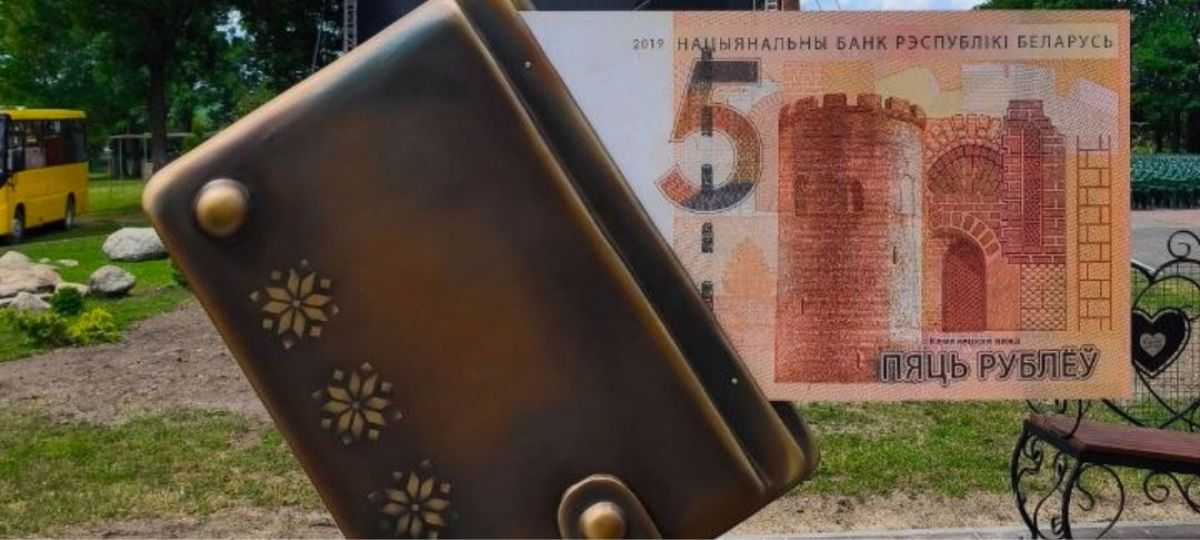 Арт-объект у Каменецкой башни в Каменце